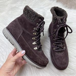 L.L. Bean Women’s Suede Lace-up Winter Boots in Chocolate Brown